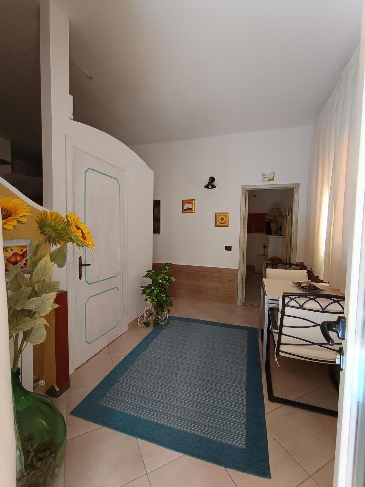 Domos Le Due Tuie Bed & Breakfast Piscinas Luaran gambar