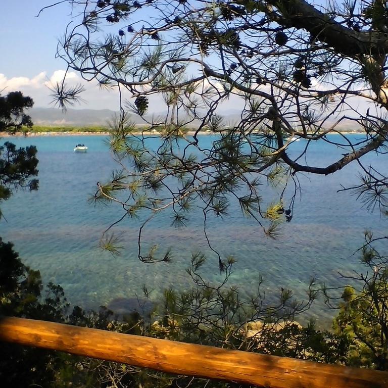 Domos Le Due Tuie Bed & Breakfast Piscinas Luaran gambar