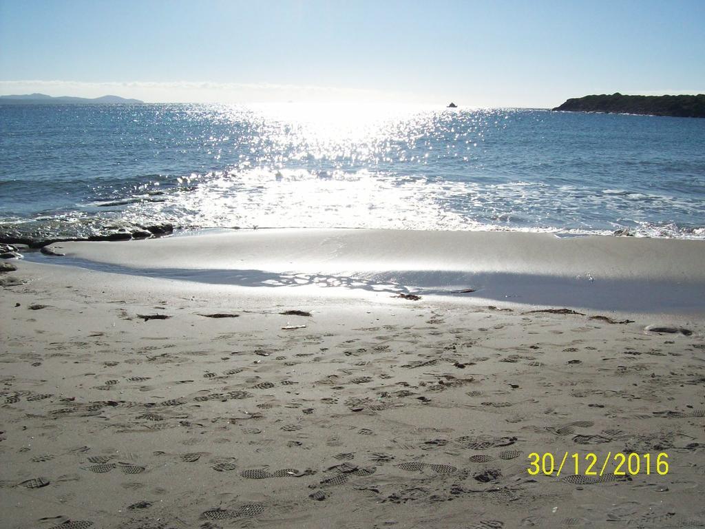 Domos Le Due Tuie Bed & Breakfast Piscinas Luaran gambar
